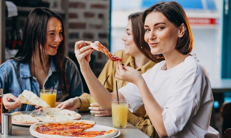 Cómo se reconcilia una vida saludable con la comida rápida